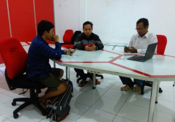 Ingin Berdiskusi / Berlatih Pitching ? JDV Solusinya!